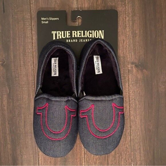True Religion Moccasin Slippers Men’s Small 7-8 NWT - Picture 1 of 4